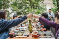 쿠스마치 관광 협회:: 샘물에서 시작되는 산촌식문화 체험 gastronomy 투어'당일치기투어' 한정 샘물 정식, 표고버섯 따기 체험 포함